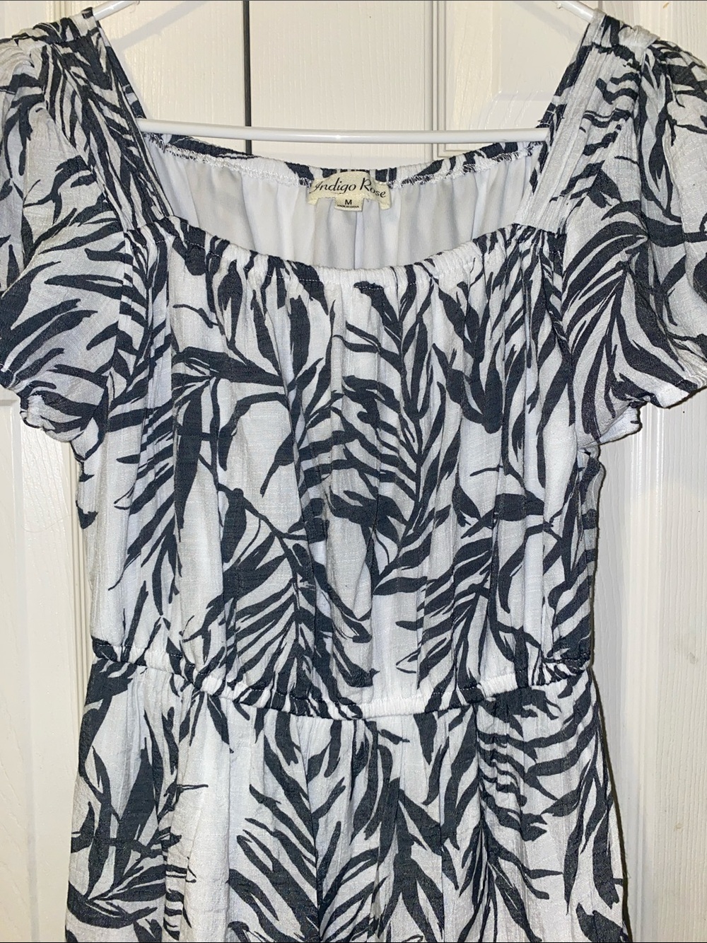 Indigo Rose Gray & White Leaf Print Dress